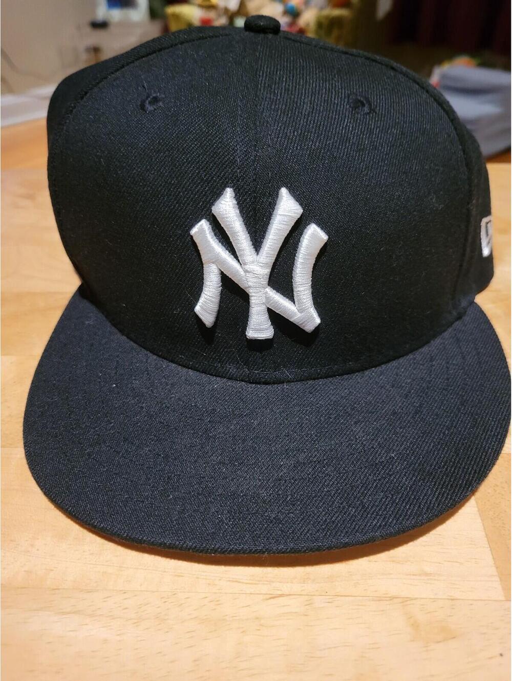 New York Yankees Fitted Hat Red New Era 59Fifty Size 7.5 Embroidered Logo MLB